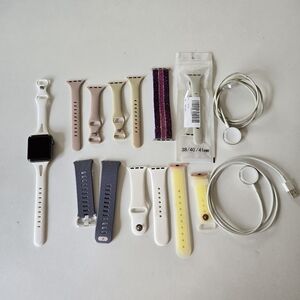 Apple Watch Series 3 42MM Excellent Condition